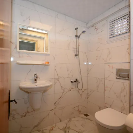 Deniz 酒店 库萨达斯