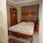 Deniz Hotel *